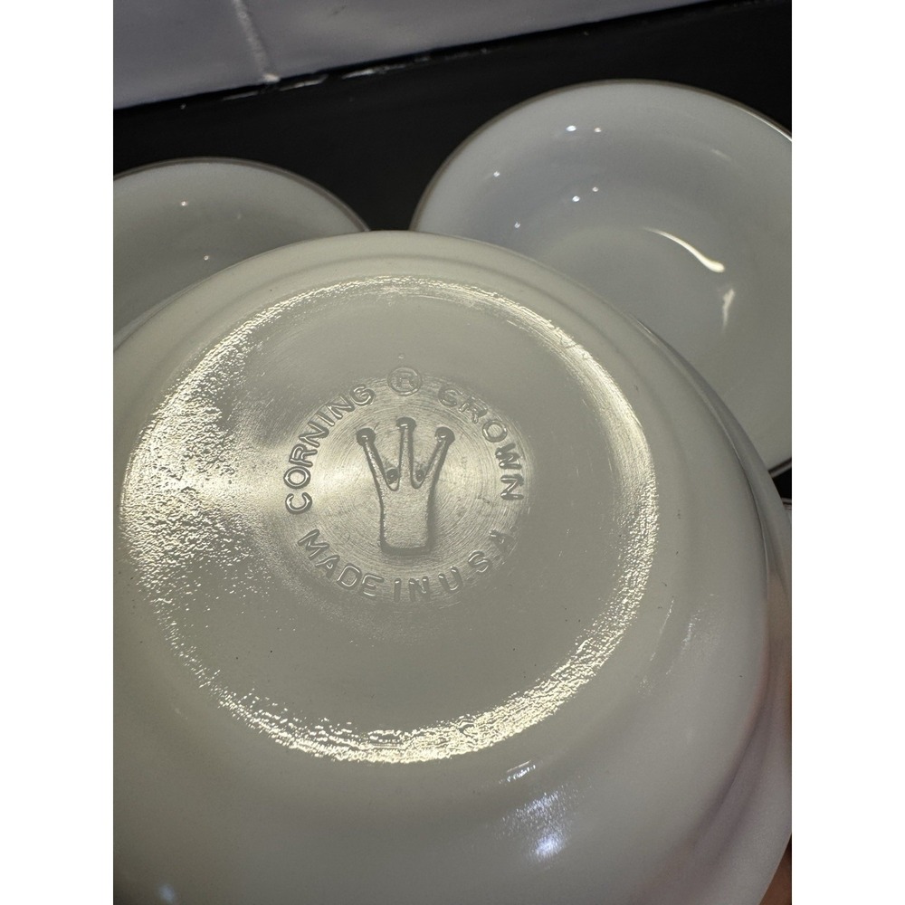 Corning Crown White Milk Glass 6" Bowls Set Of 4 - Picture 3 of 8